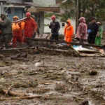 Banjir bandang dan tanah longsor menyebabkan 174 orang tewas dan 79 orang hilang di Indonesia
