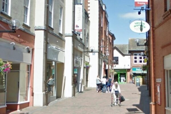 Lunaria Lifestyle di Maylord Street akan menutup toko