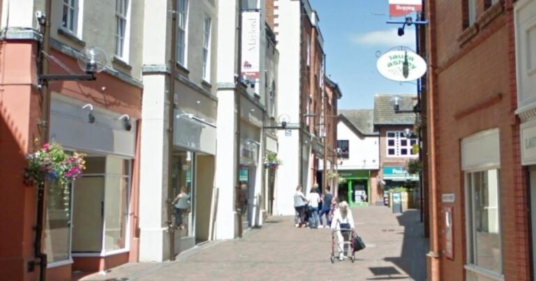 Lunaria Lifestyle di Maylord Street akan menutup toko