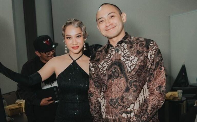 Suami selebriti Indonesia Bunga Citra Lestari dituduh melakukan penggelapan uang senilai RM1,7 juta