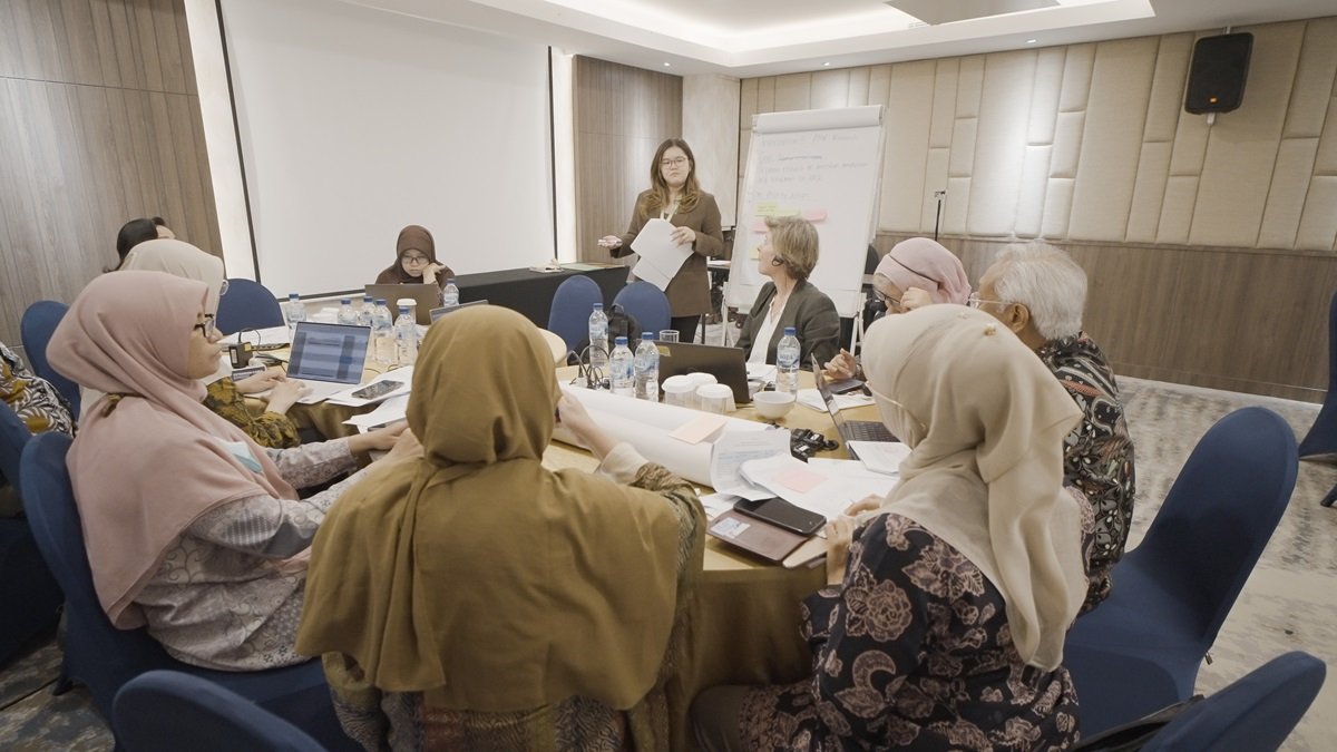 WHO dan para mitra mendukung Indonesia untuk mengembangkan rencana terobosan di sektor kesehatan manusia untuk mengatasi AMR berdasarkan panduan baru WHO