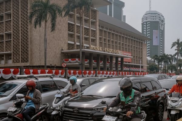 Anggota Parlemen Indonesia Mempertimbangkan Mandat Bank Sentral Baru, Aturan Pemecatan