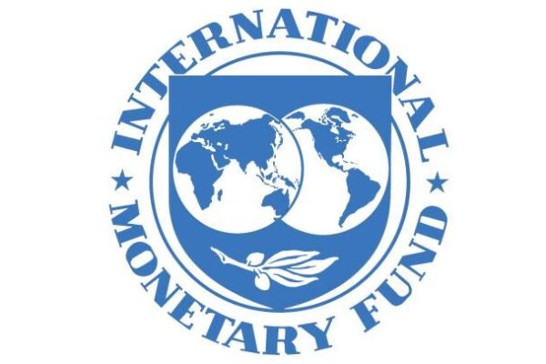 IMF menurunkan proyeksi pertumbuhan ekonomi Indonesia menjadi 4,7%.