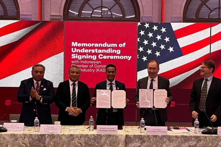 Indonesia dan Amerika Serikat menandatangani perjanjian untuk memperkuat sinergi ekonomi bilateral.