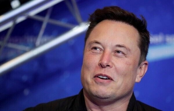 Indonesia memblokir chatbot Grok milik Elon Musk karena kekhawatiran terkait deepfake.