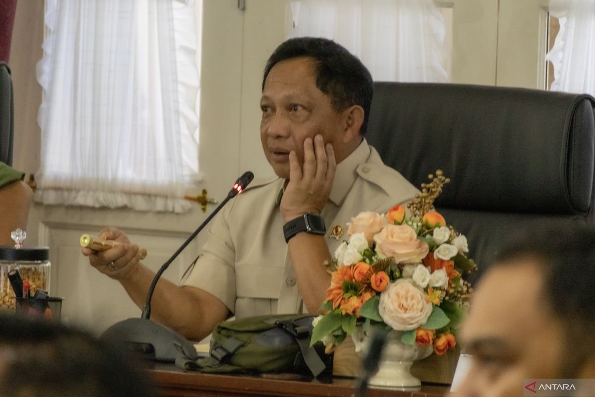 Indonesia mempercepat pemulihan pasca-bencana di Sumatera Barat.