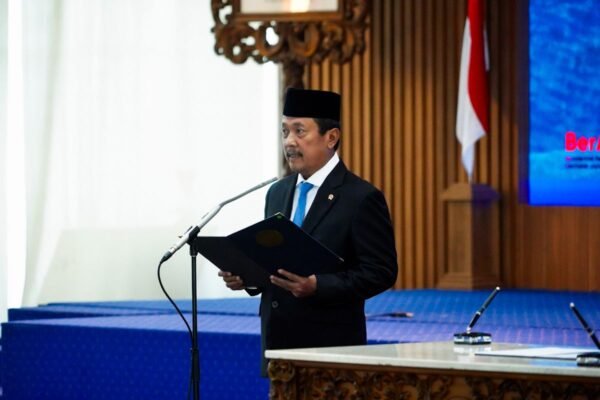 Menteri mendesak percepatan implementasi program ekonomi biru Indonesia.