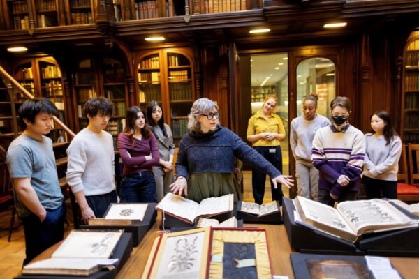 Pendekatan baru dan praktis dalam mengajarkan tentang teknologi dan masyarakat