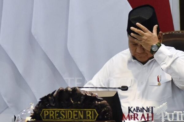 Prabowo merevisi target pertumbuhan ekonomi Indonesia untuk tahun 2025 menjadi 5,3 persen.