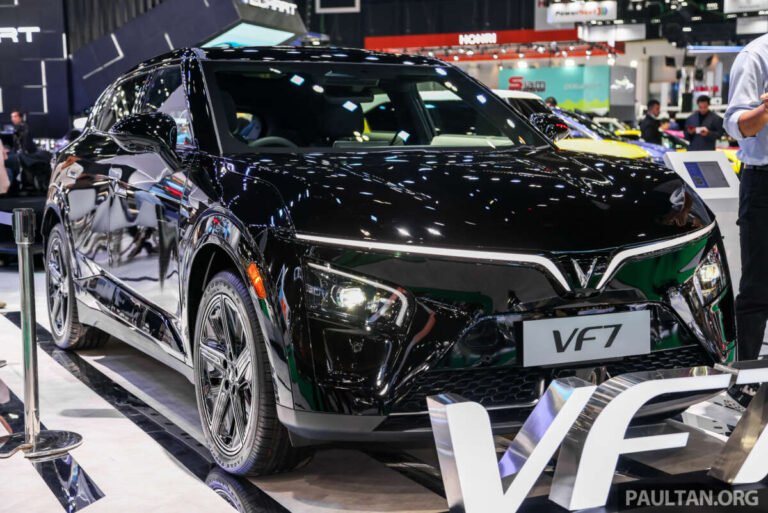 VinFast VF7 akan debut di Indonesia pada pameran Gaikindo 2025 – SUV listrik segmen C dengan tenaga hingga 354 PS dan jangkauan hingga 496 km.