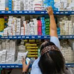 WHO mendukung Kementerian Kesehatan dalam meluncurkan pedoman teknis baru mengenai perencanaan pengadaan obat-obatan.