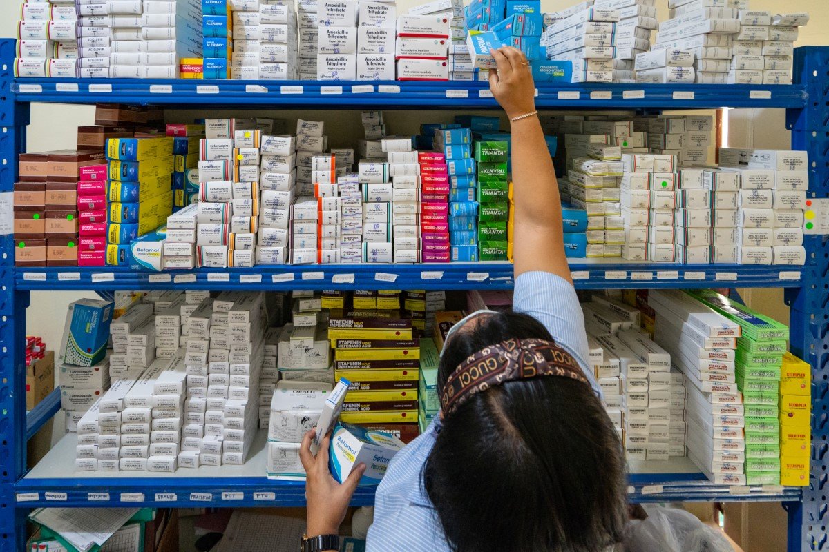 WHO mendukung Kementerian Kesehatan dalam meluncurkan pedoman teknis baru mengenai perencanaan pengadaan obat-obatan.