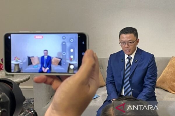 Indonesia mendesak Amerika Serikat untuk menghentikan kekerasan Israel terhadap Palestina.