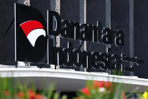 Indonesia meninjau keputusan untuk mengambil alih tambang emas Martabe.