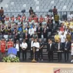 Jokowi meresmikan Indonesia Arena di Kompleks Olahraga GBK.