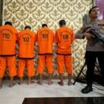 Kriminal terorganisir Indonesia menjatuhkan hukuman penjara yang berat kepada pemburu badak Jawa.