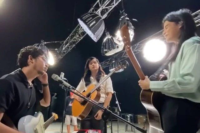 Pamungkas dari Indonesia mengenang kolaborasinya dengan Ben&Ben: 'Rasanya tidak seperti bekerja'