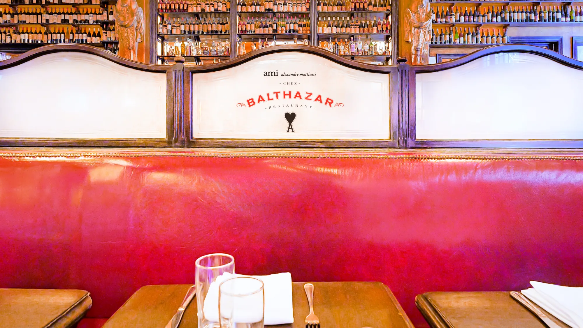 Dari Cangkir Kopi hingga Croissant, Balthazar Mendapat Sentuhan Gaya Prancis (Sementera) dari Ami Paris