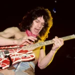 Eddie Van Halen mengalami diskriminasi rasial saat tumbuh besar sebagai anak berdarah campuran dari seorang ibu asal Indonesia, kata David Lee Roth