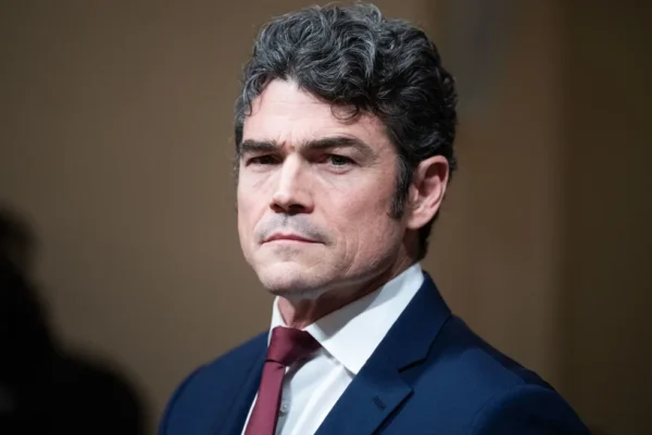 “Iran tidak menimbulkan ancaman mendesak bagi negara kita”: Pejabat intelijen yang ditunjuk Trump mengundurkan diri terkait perang dengan Iran