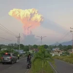 Letusan gunung berapi besar di Indonesia: Penerbangan Air India dan maskapai lain ke Bali dibatalkan