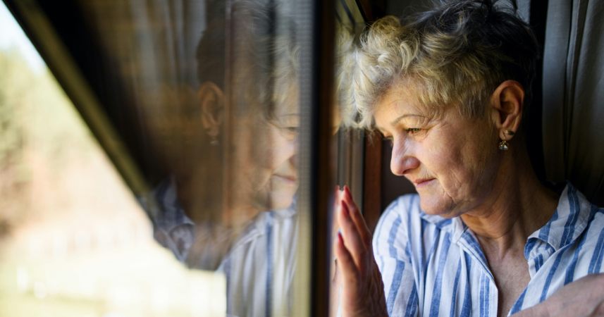 Saya berusia 70 tahun dan saya menyadari bahwa saya telah merasa kesepian begitu lama hingga saya tidak lagi menyadari bahwa itu adalah kesepian — saya hanya mengira perasaan tenang dan bebas ini adalah seperti apa seharusnya hidup setelah pensiun