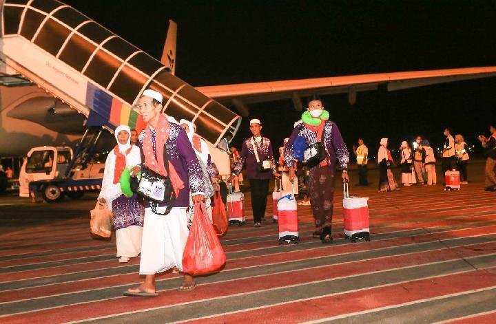 Indonesia Membebaskan Bea Masuk atas Barang-Barang Oleh-Oleh Haji