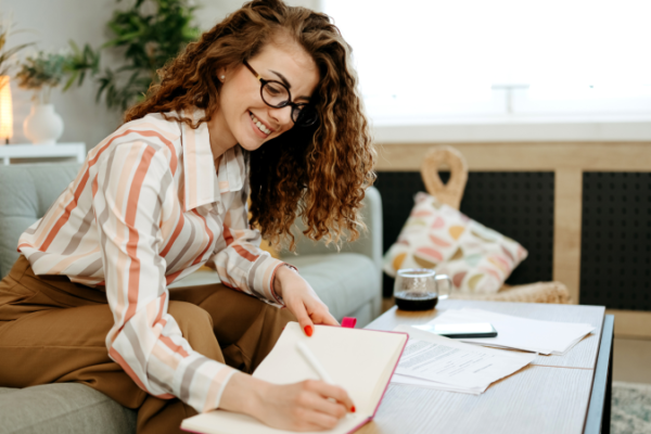Saya menghabiskan dua belas tahun untuk menyempurnakan rutinitas pagi saya, mencatat kebiasaan-kebiasaan saya, dan membaca setiap buku tentang disiplin—dan hal yang akhirnya membuat saya bahagia adalah menghentikan semua itu dan bertanya pada diri sendiri apa yang sebenarnya saya inginkan