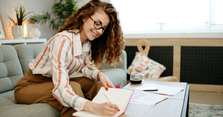 Saya menghabiskan dua belas tahun untuk menyempurnakan rutinitas pagi saya, mencatat kebiasaan-kebiasaan saya, dan membaca setiap buku tentang disiplin—dan hal yang akhirnya membuat saya bahagia adalah menghentikan semua itu dan bertanya pada diri sendiri apa yang sebenarnya saya inginkan