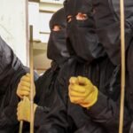 Indonesia: Hukuman cambuk terhadap pria gay merupakan tindakan diskriminasi yang mengerikan