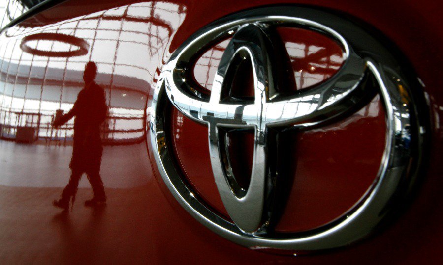 Toyota akan menginvestasikan $2 miliar untuk mengembangkan kendaraan listrik di Indonesia